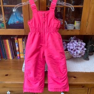 Hot pink little girls snow bibs ⛄️❄️